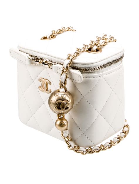 chanel pearl crush vanity case|chanel vinyl vanity bag.